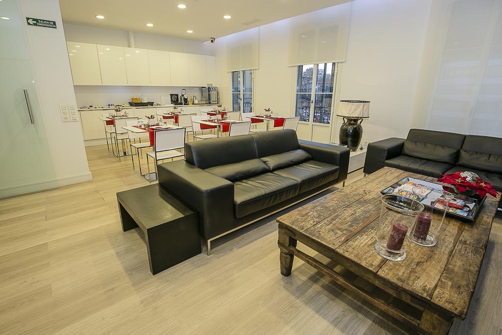 The 8 Boutique B&B Барселона Экстерьер фото