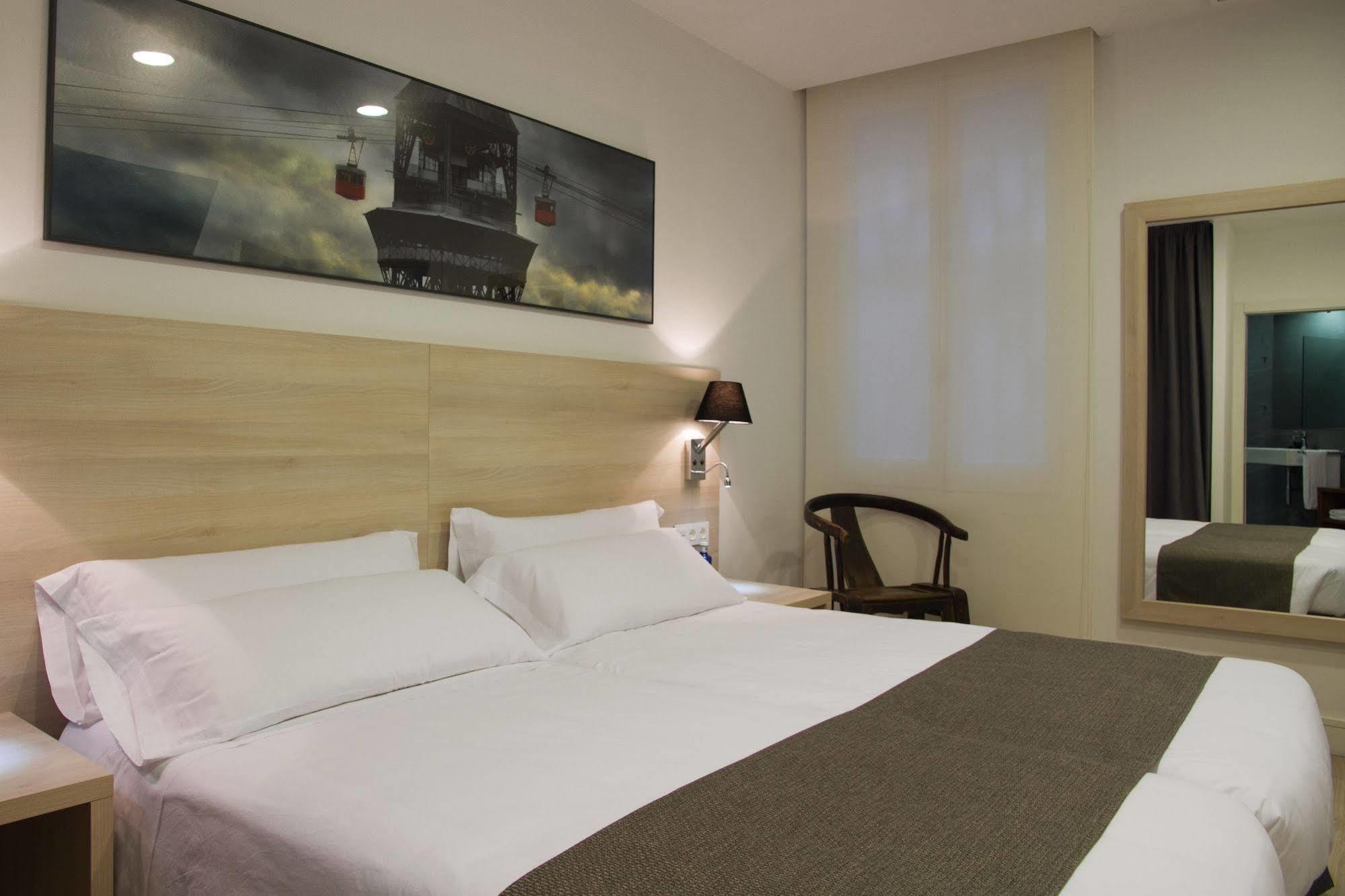 The 8 Boutique B&B Барселона Экстерьер фото
