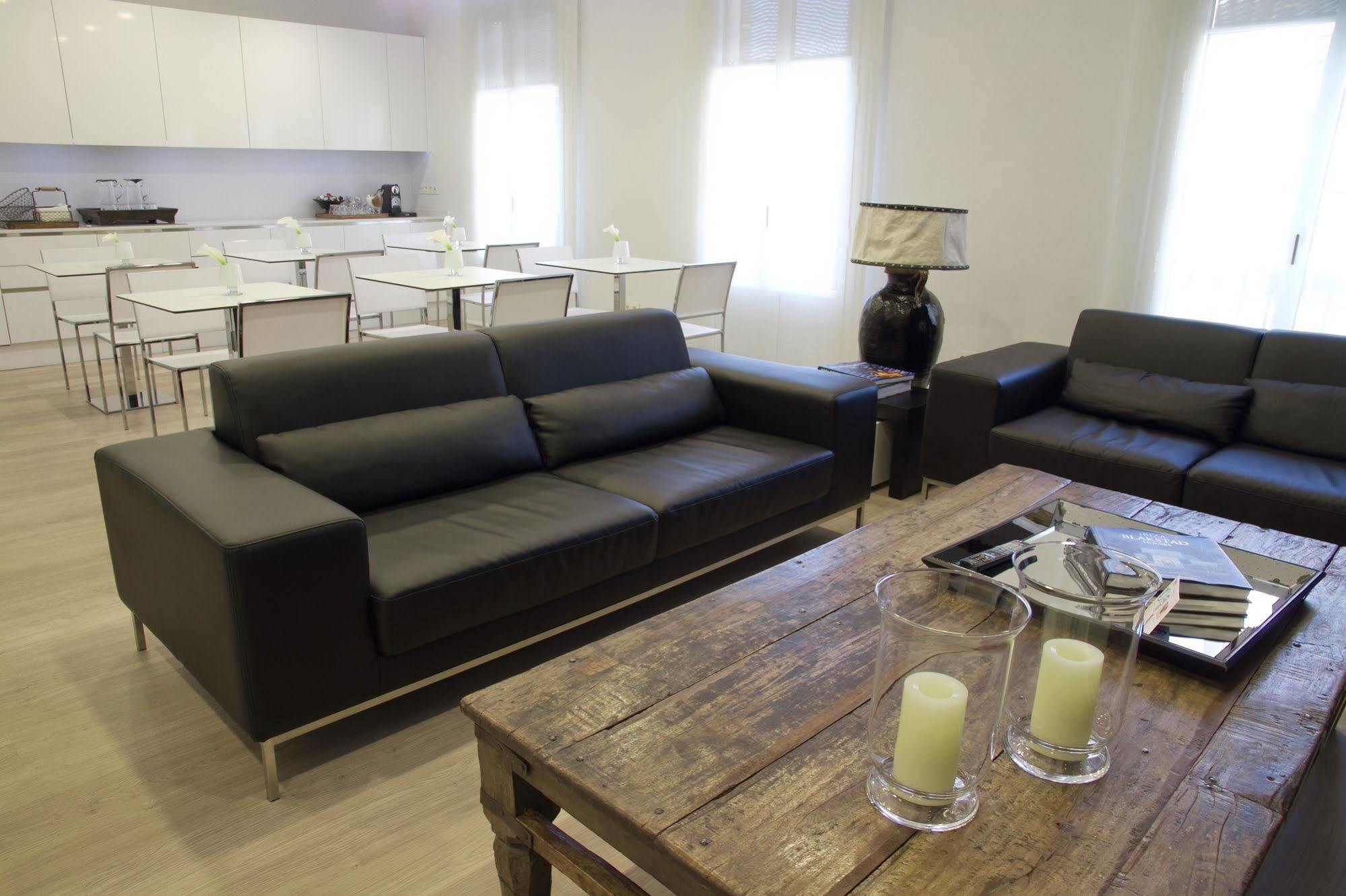 The 8 Boutique B&B Барселона Экстерьер фото